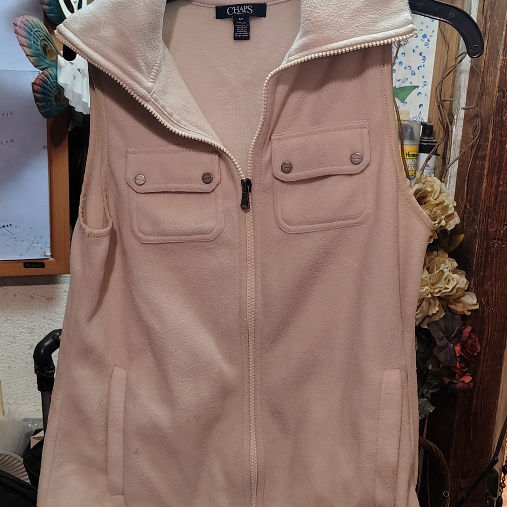 Chaps Cream Sleeveless Fleece Vest